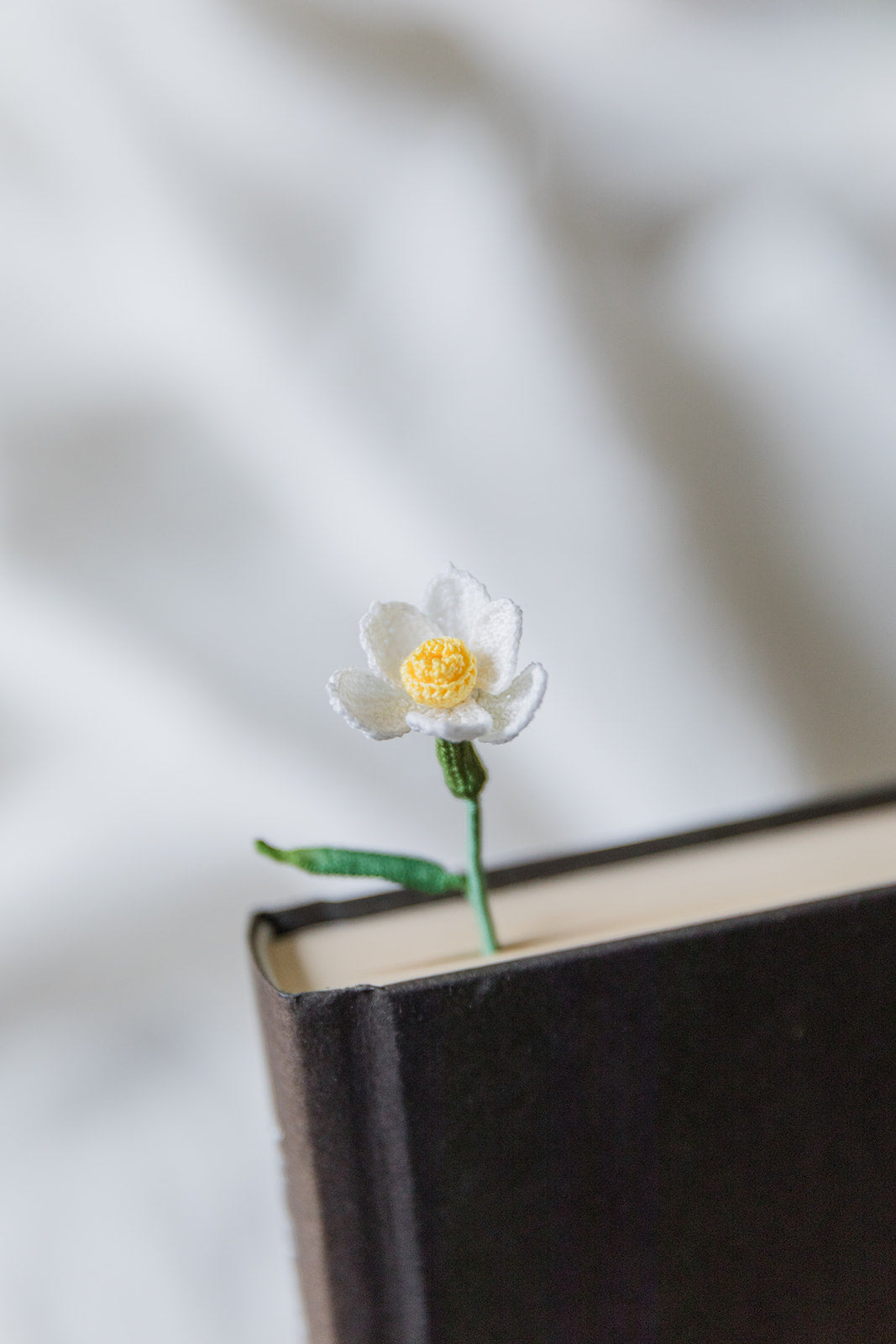 Microcrochet Daffodil Bookmark