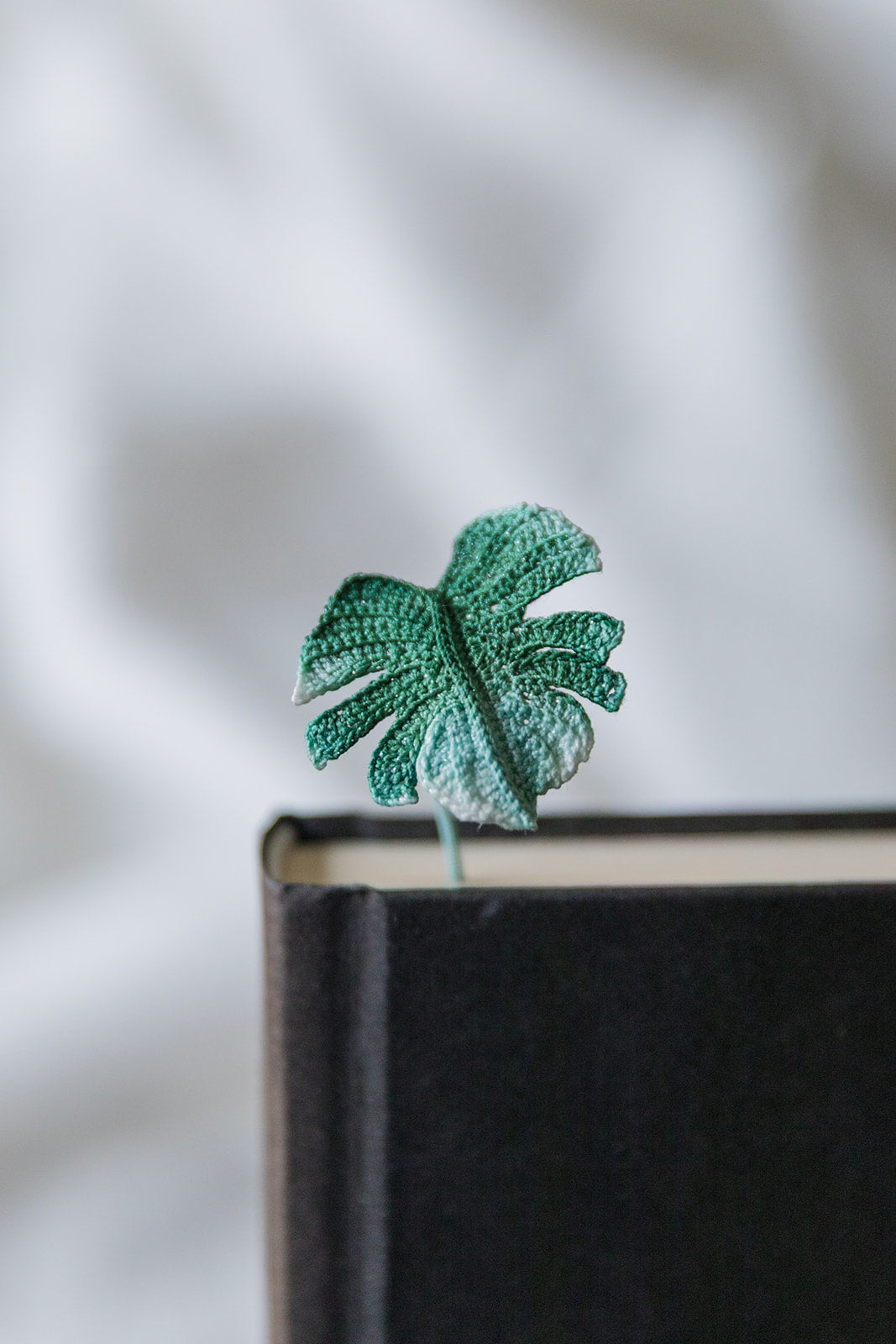 Microcrochet Monstera Bookmark