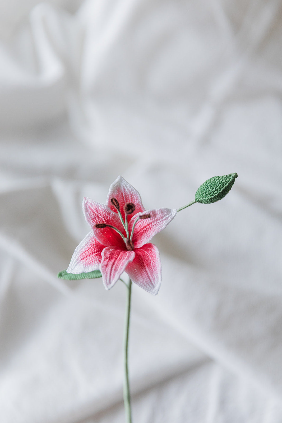 Microcrochet Lily Bookmark