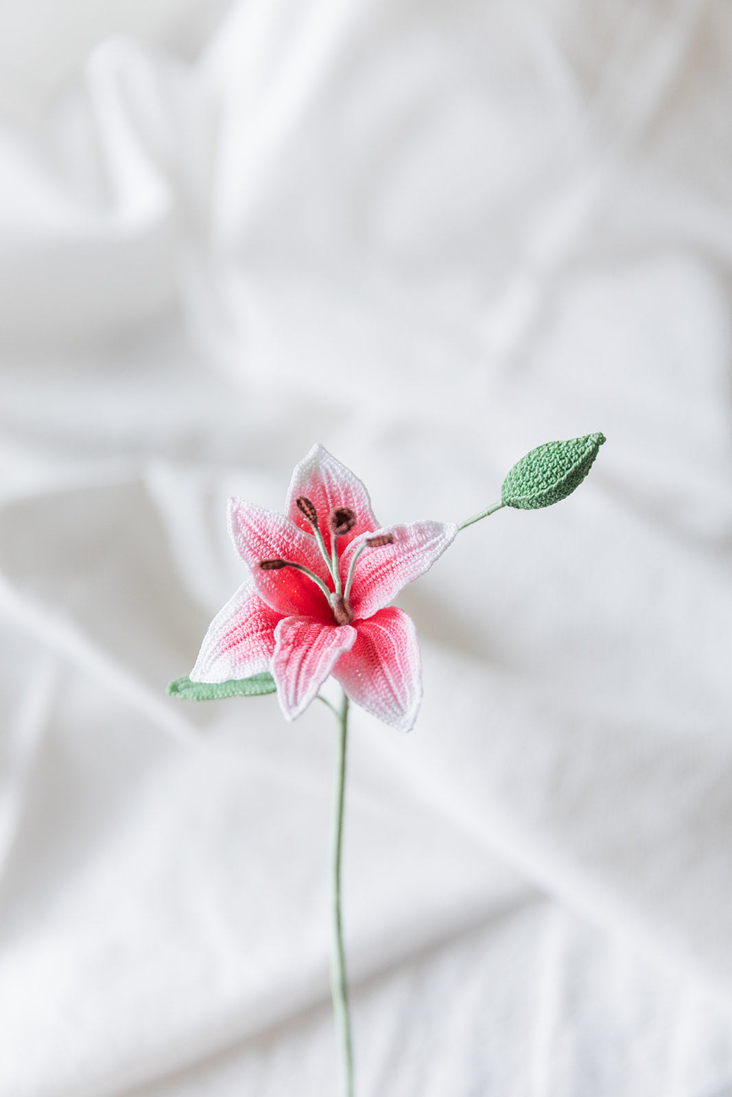 Microcrochet Lily Bookmark