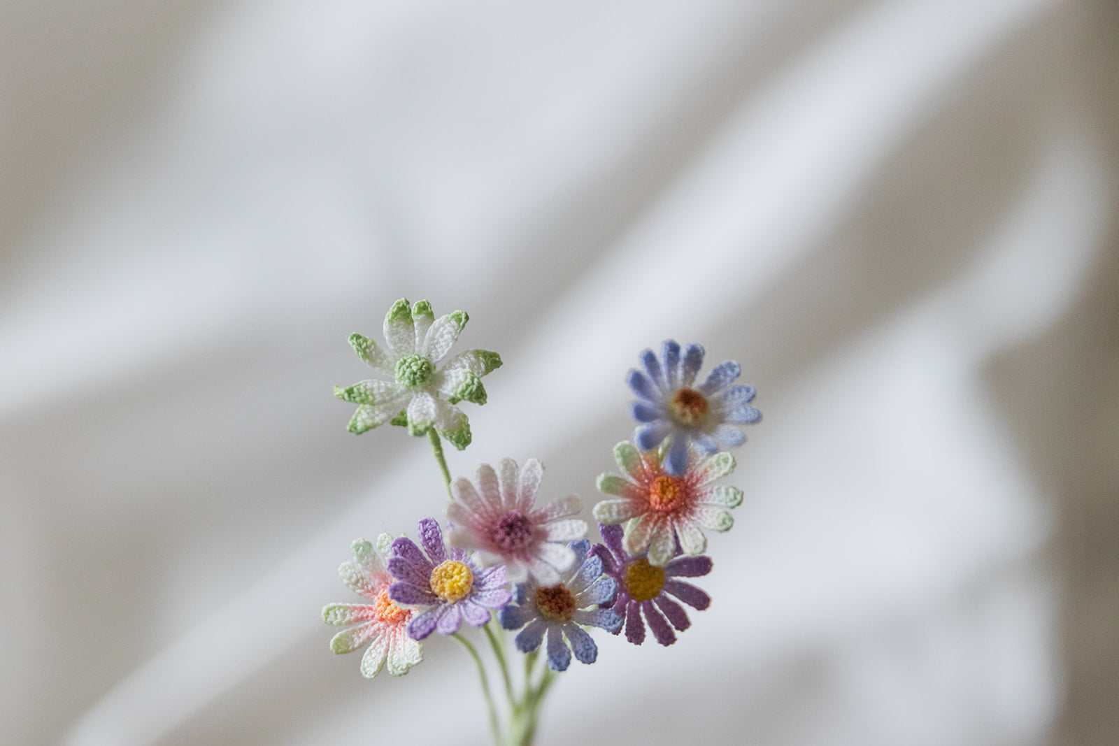 Microcrochet Daisy Bookmark