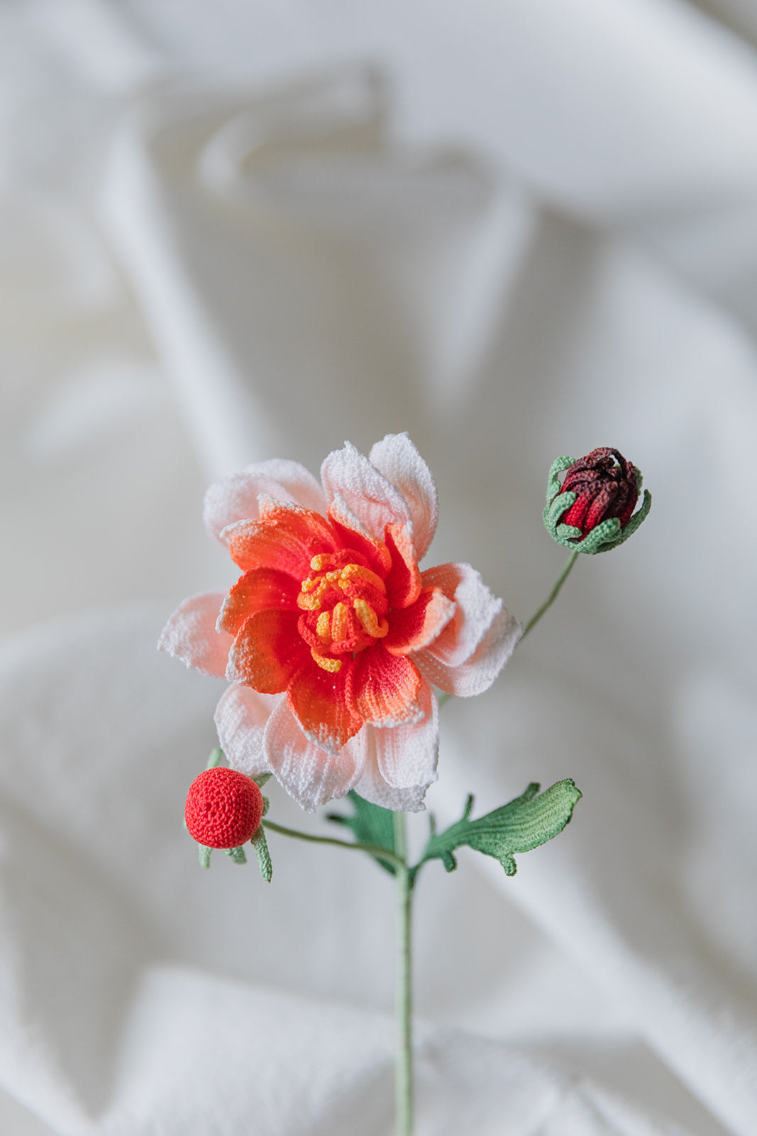 Microcrochet Coral Dahila Bookmark