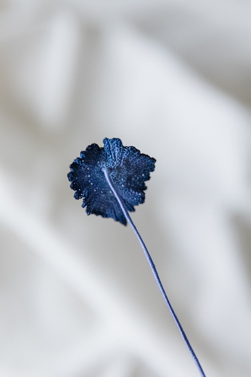 Microcrochet Begonia Escargot Bookmark