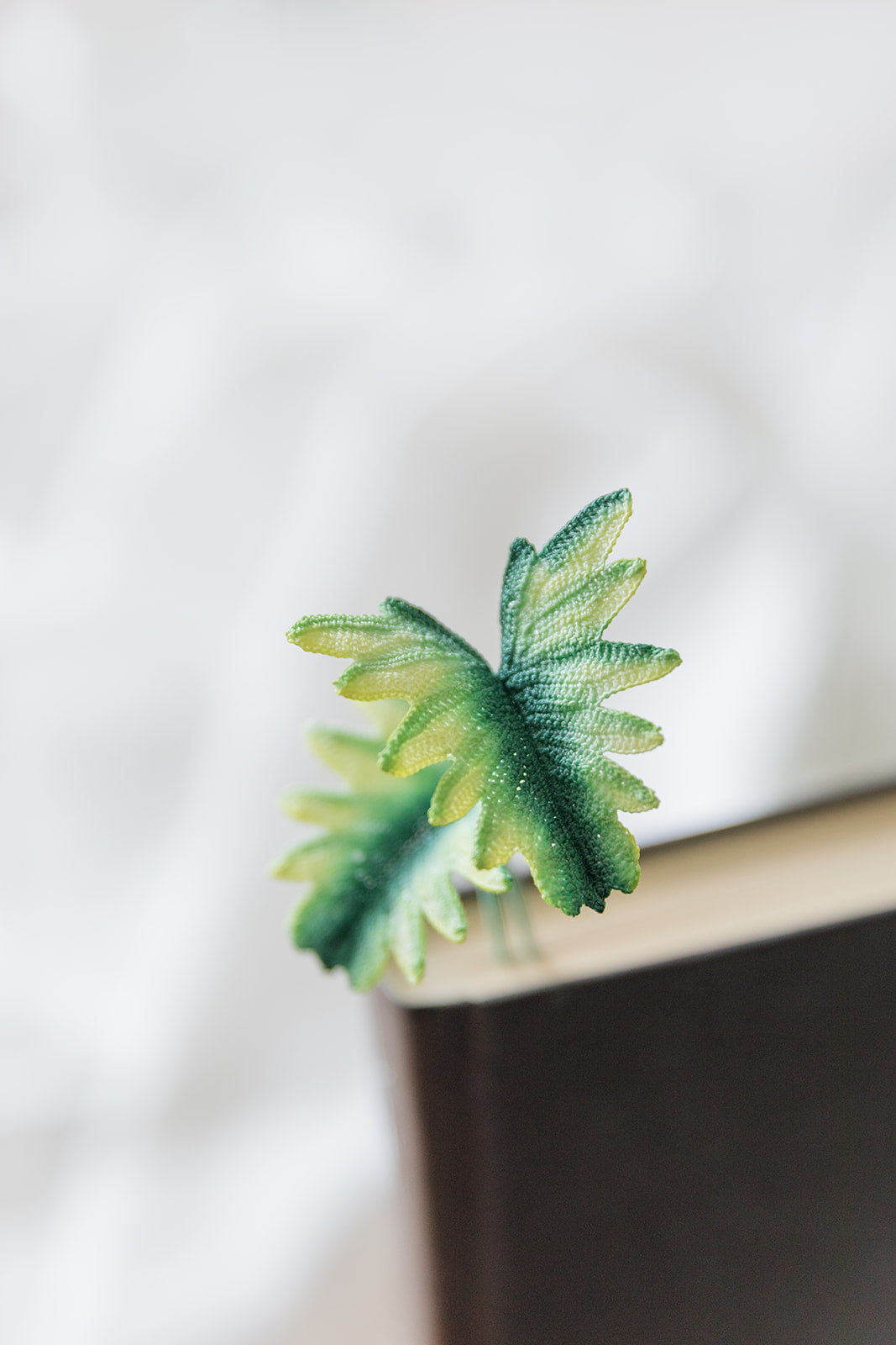 Microcrochet Philodendron Bookmark