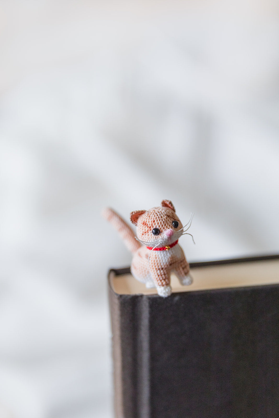 Microcrochet Cat Bookmark