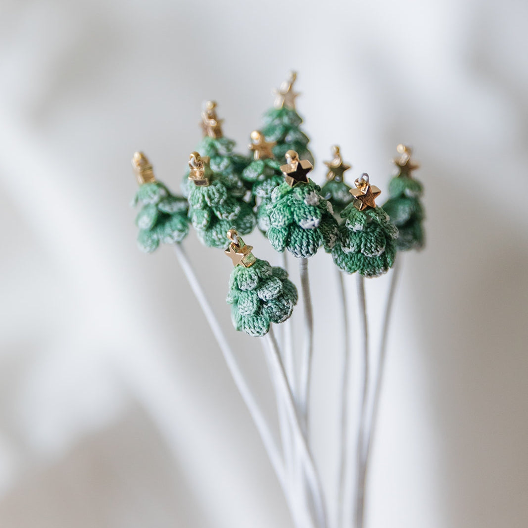 Microcrochet Christmas Tree Bookmark