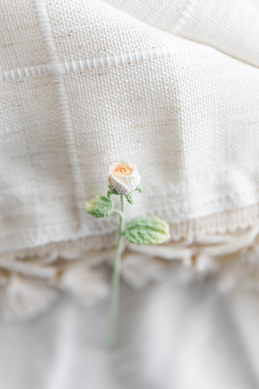 Microcrochet Mini Rose Buds Bookmark