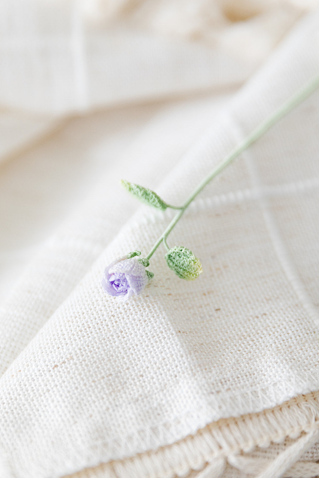 Microcrochet Mini Rose Buds Bookmark