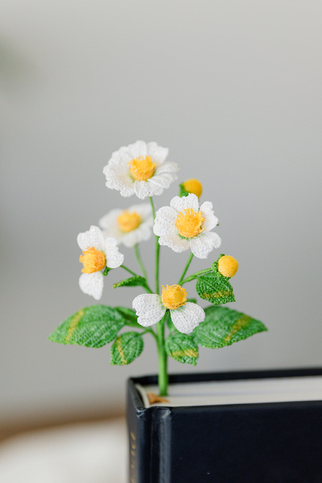 Microcrochet Wild Flower Bookmark