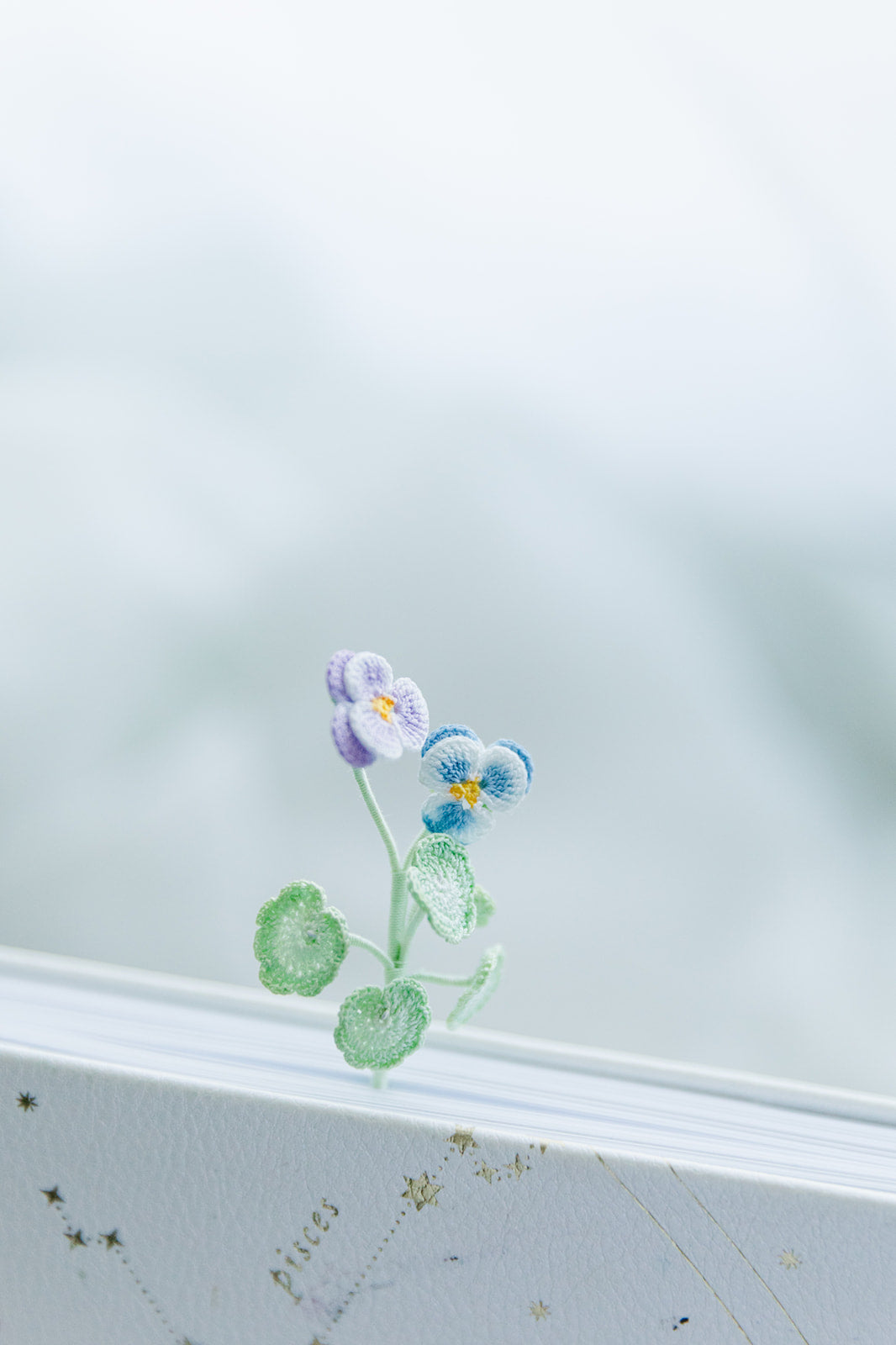 Microcrochet Pansy Bookmark