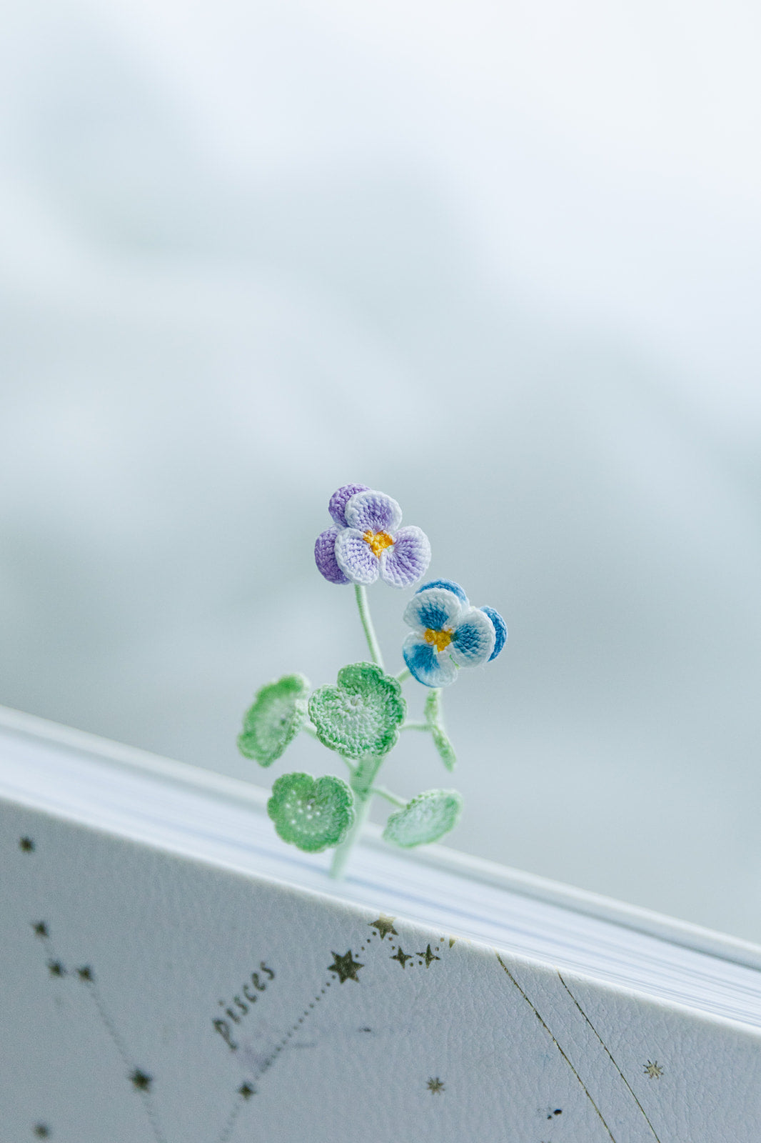 Microcrochet Pansy Bookmark