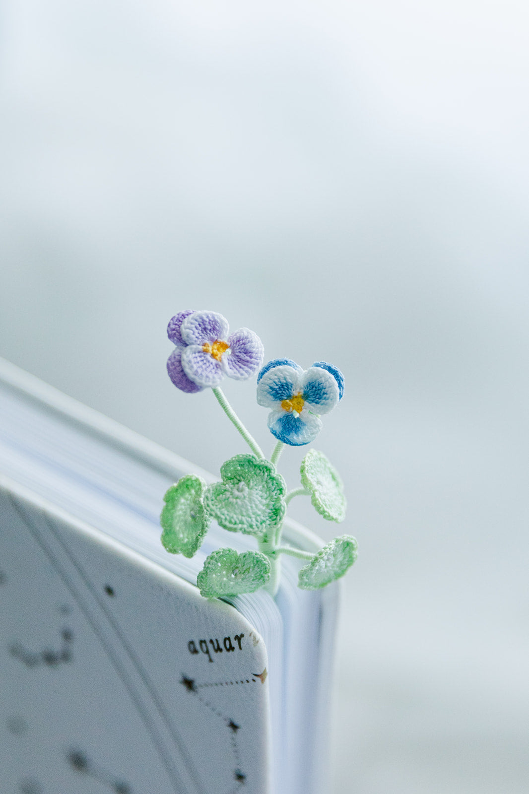 Microcrochet Pansy Bookmark