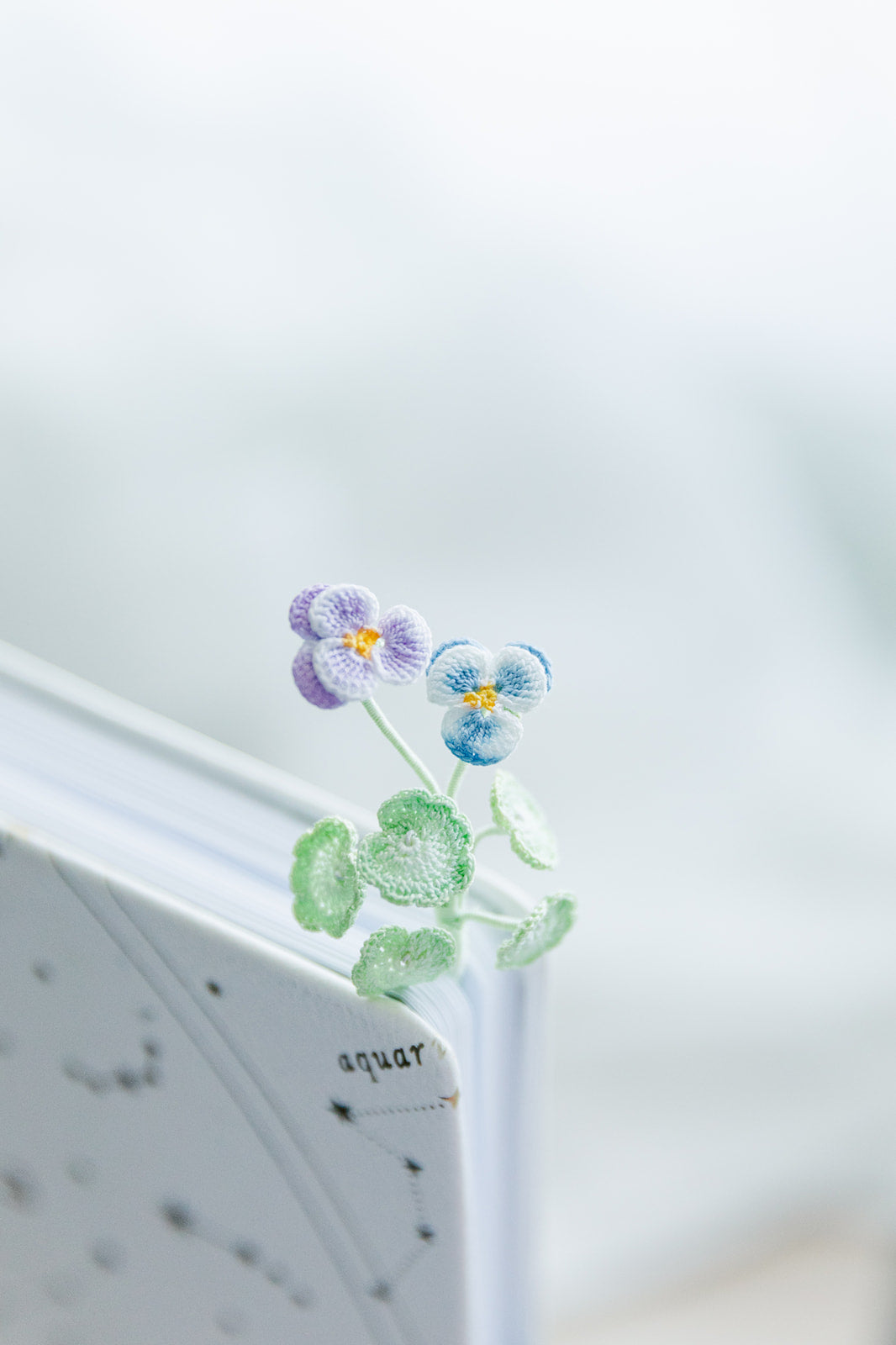 Microcrochet Pansy Bookmark