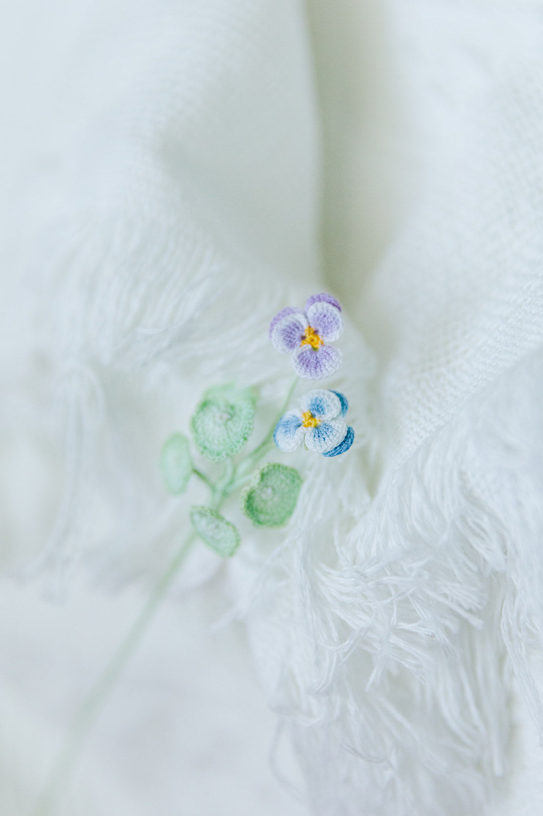 Microcrochet Pansy Bookmark