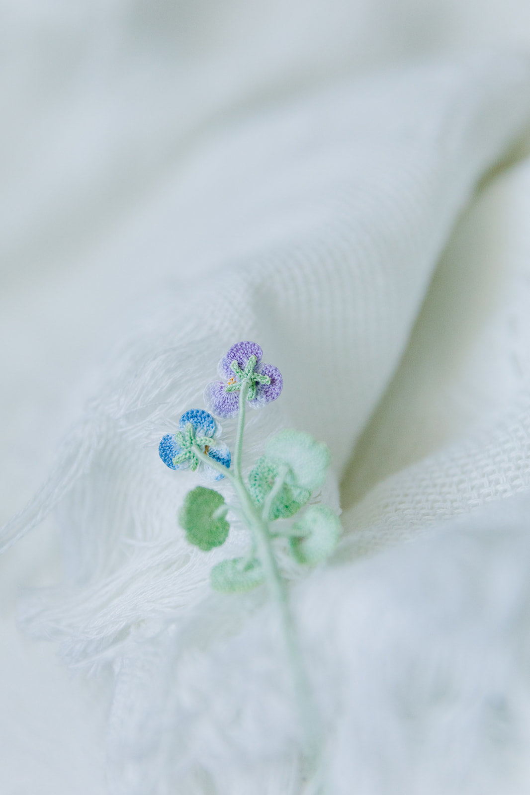 Microcrochet Pansy Bookmark