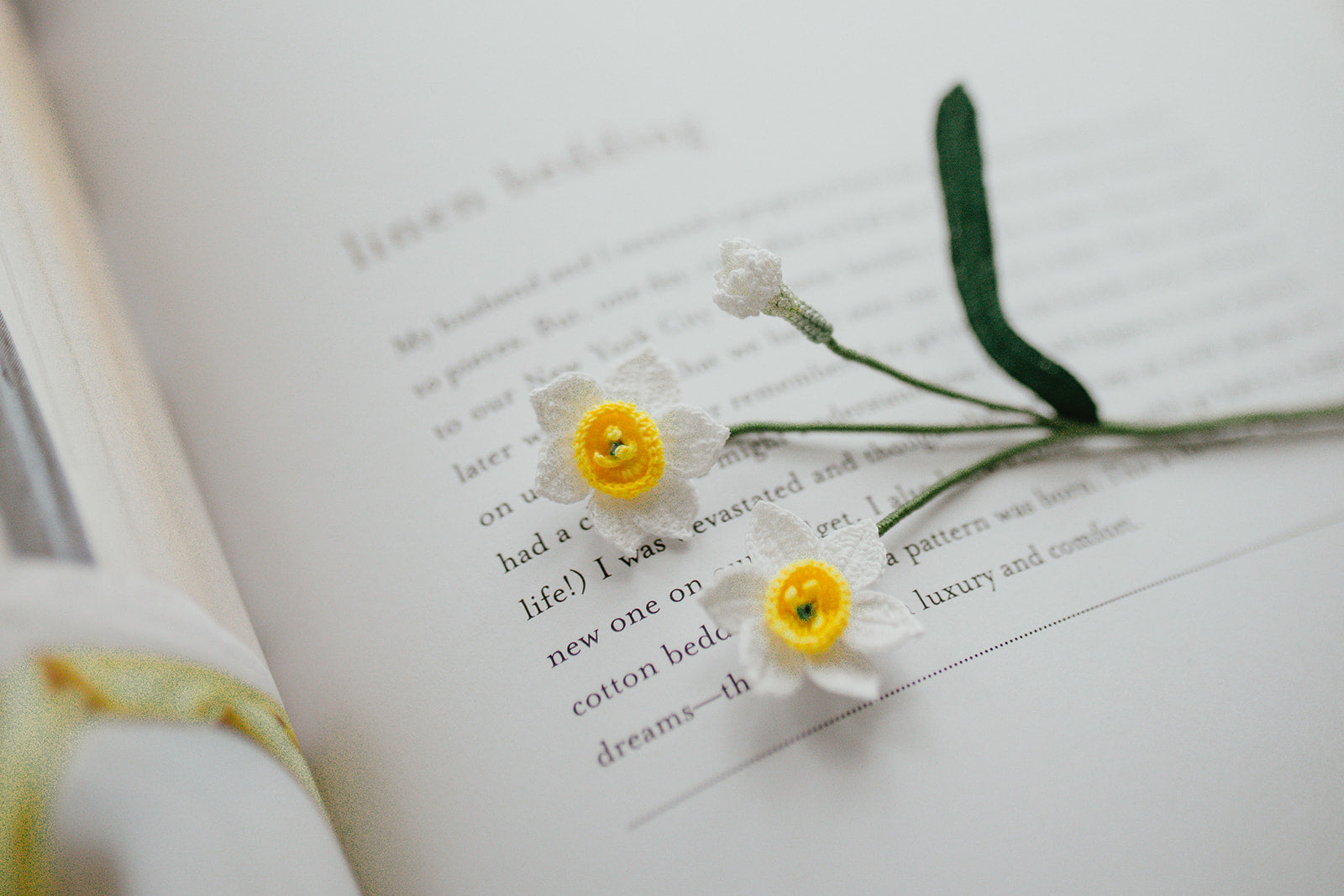 Microcrochet Daffodil Bookmark